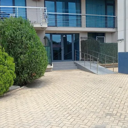 アパート Modern 2 Bedroom In Location In Sunny Just 150 Meters From Casino Platinum サニービーチ